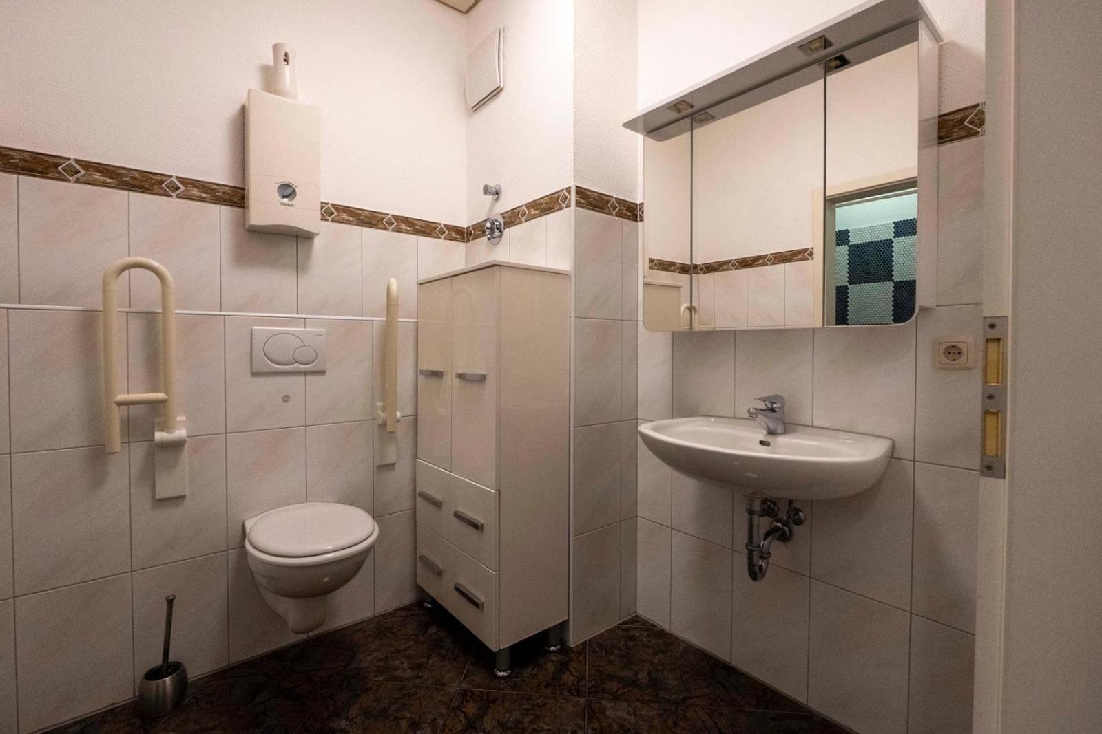 Appartement Exklusive Stadtwohnung Im Eg Bad Lippspringe